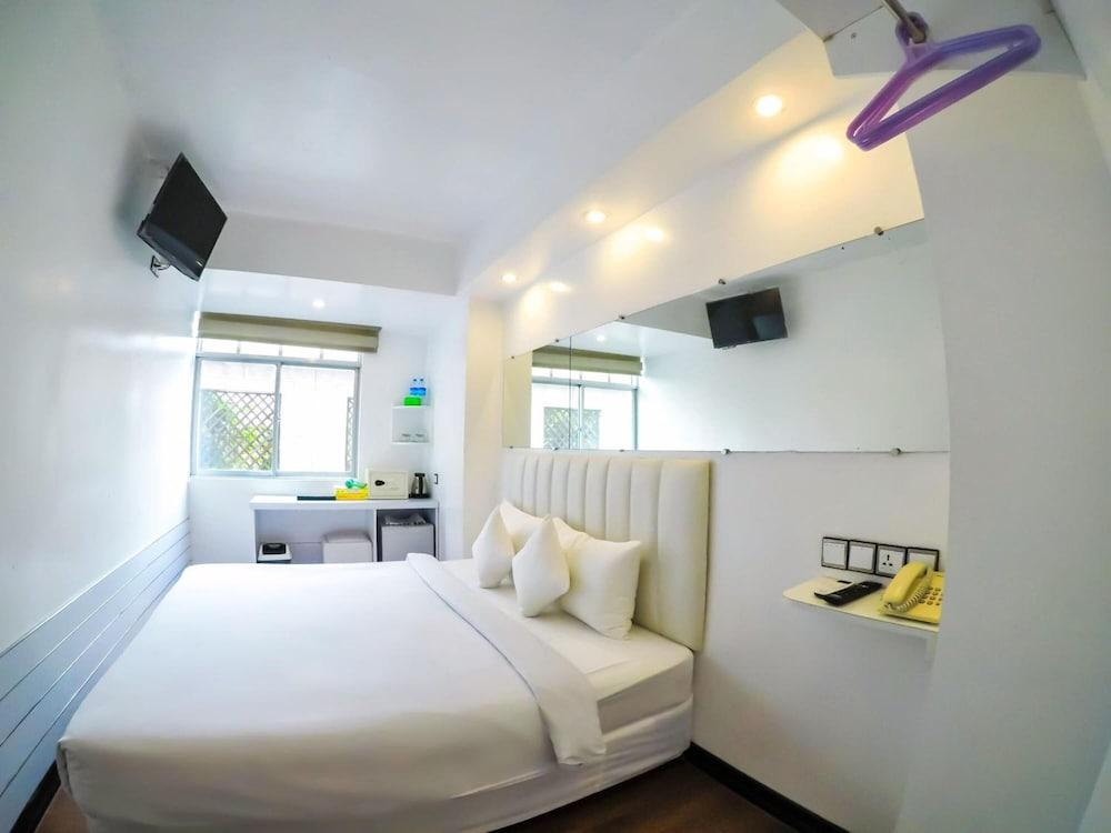Clover City Center Hotel Rangum Exterior foto