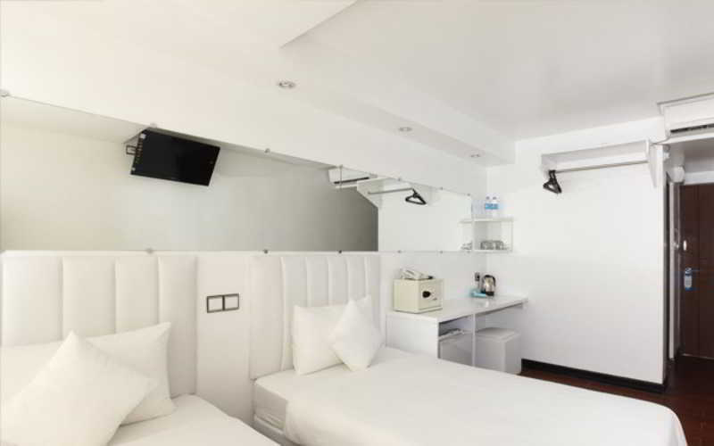 Clover City Center Hotel Rangum Exterior foto
