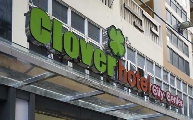 Clover City Center Hotel Rangum Exterior foto